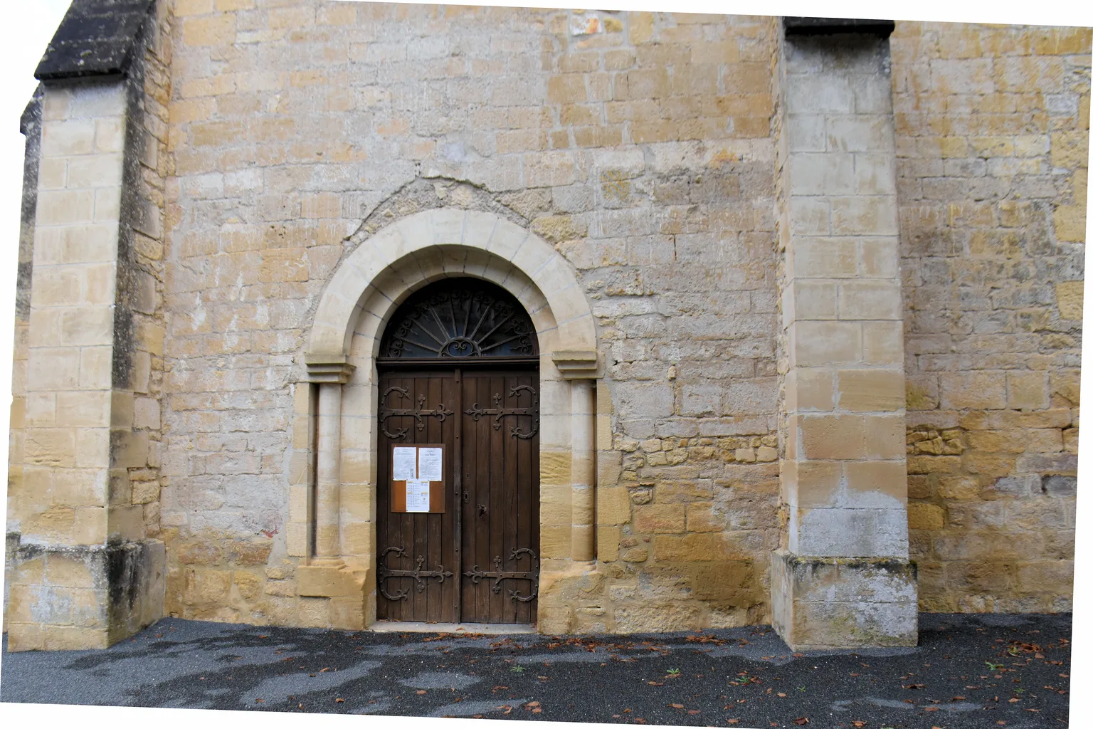 L'église de Sainte-Mondane, point de repère de la vie associative locale